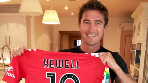 Harry Kewell with his Melbourne Heart jersey.