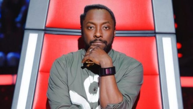 Will.i.am has shown he is willing to fight hard to win The Voice contestants to his team - even using a loudspeaker to shout over his follow coaches.