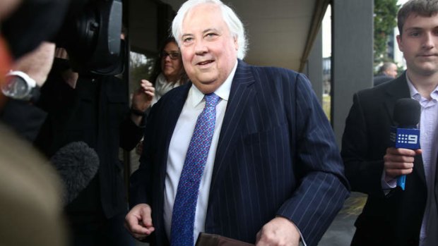Palmer United Party leader Clive Palmer could help the Abbott government water down protections for consumers of financial advice.
