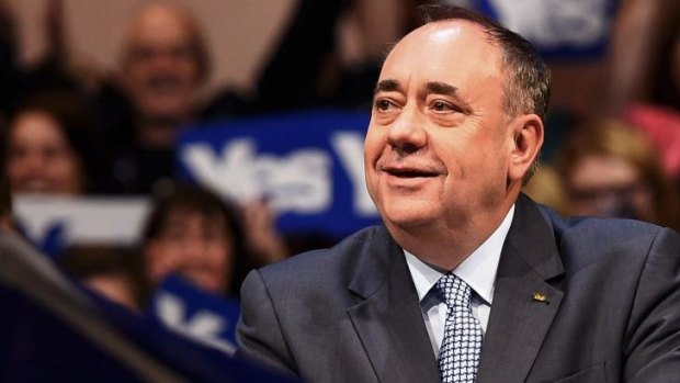 First Minister Alex Salmond drums up support for independence at a rally in Perth.