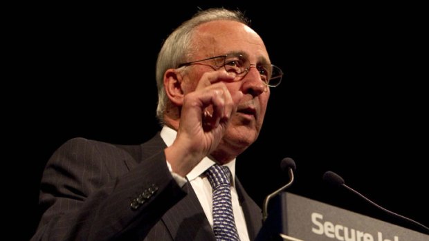 Mr Keating pays tribute to Bill Kelty amid a gathering of party elders.