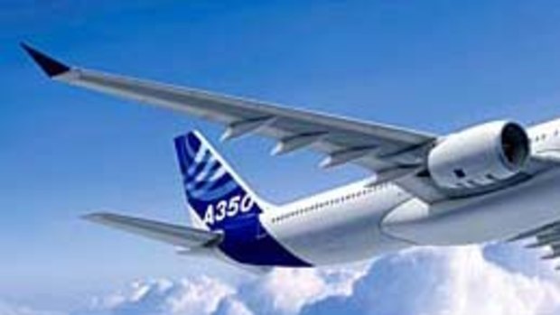 Emirates wants Airbus to develop a longer-range A350 wide-body aircraft.