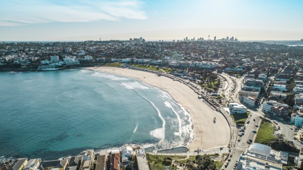 Bondi Beach: Usually full of backpackers.