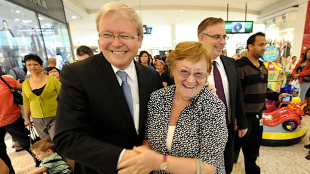 Kevin Rudd's popularity with the public borders on "celebrity worship".