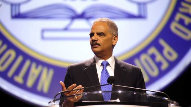 US Attorney-General Eric Holder has questioned the effectiveness of the more than 40-year-long ''war on drugs''.