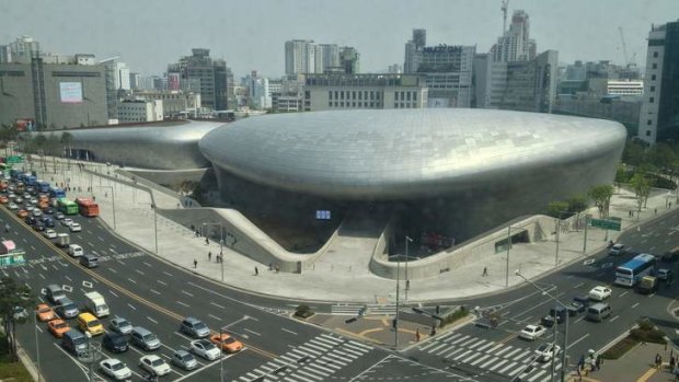 Curve appeal: The outer "skin" of Seoul's new Dongdaemun Design Plaza has 45,000 aluminium panels.