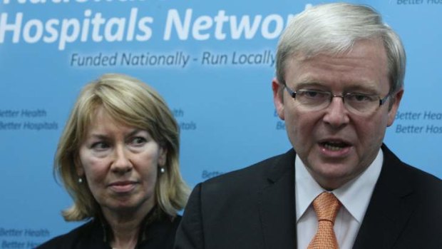 Former Labor MP Maxine McKew has turned on her former mentor Kevin Rudd.