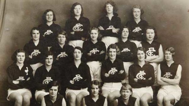 The team photo of the 1933 Carlton ladies team which played Richmond. Myra MacKenzie is seated front left-hand corner.