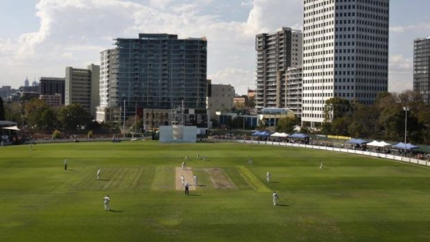 Fairfax Media recently revealed the AFL was willing to invest $10 million in a redevelopment of the Junction Oval, so it would also be the training base of St Kilda.