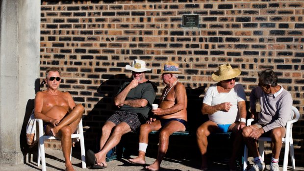 News. Bronte. Long summer weather story. Photograph by Edwina Pickles. 24th May 2016.