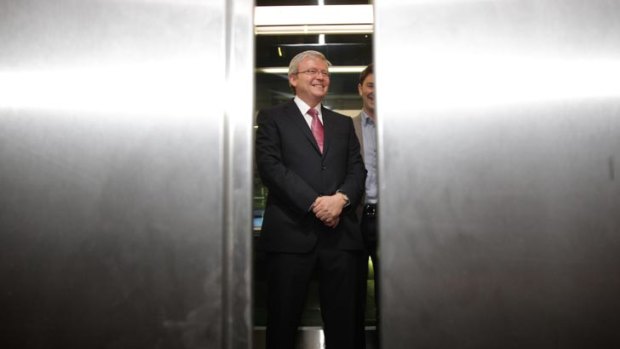 Doors closing on leadership ambitions ... Kevin Rudd arrived in Canberra yesterday for a caucus vote he will likely lose.