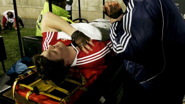 Wounded Lion: Skippering the Lions in 2005, O'Driscoll sustained a dislocated shoulder in the first minutes of the first Test following a controversial tackle by Tana Umaga and Keven Mealamu - an injury which rubbed him out for the remainder of the tour.