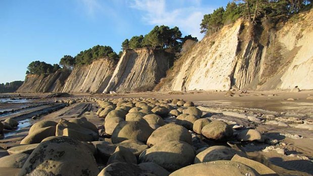 Let's roll ... California's Bowling Ball Beach.