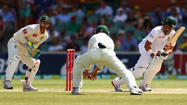 Sticky fingers &#8230; wicketkeeper Matthew Wade watches South African Jacques Rudolph being caught by Ed Cowan.