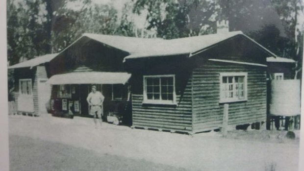 The East Lynne store before the fire of 1952.