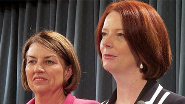 Australian Prime Minister Julia Gillard campaigning alongside Queensland Premier Anna Bligh in Brisbane.