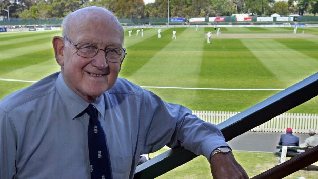 Frank Tyson at the Junction Oval in 2004.