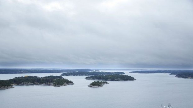 Speculation: Swedish minesweeper HMS Kullen searching for what the military says is a foreign threat in the waters in the Stockholm Archipelago, Sweden. 