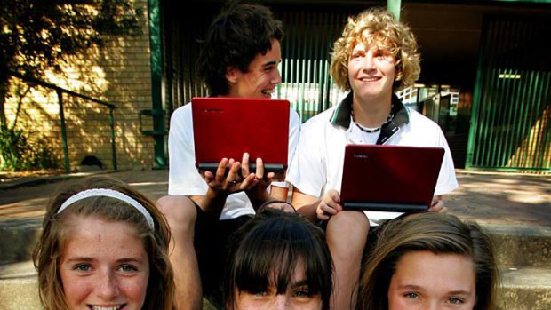 Students at Warners Bay High School in NSW and not mentioned in this article receive their laptops in 2009.