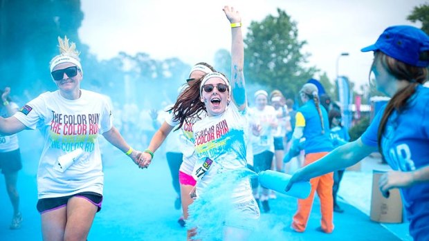 The Color Run, inspired by the Hindu Holi festival, is a 5-kilometre run in which participants are sprayed with coloured powder.