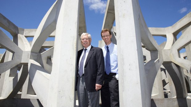 Concrete artificial reef modules were inspected by Minister Moore.