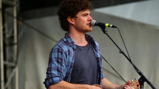 Vance Joy performs at the 2014 Groovin The Moo Festival.