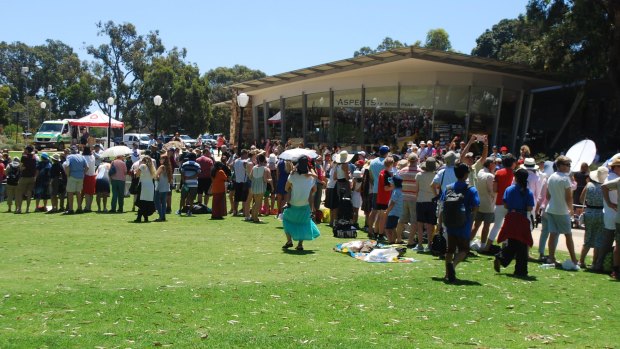 Thousands gathered at Kings Park to catch a glimpse of the royal couple. 