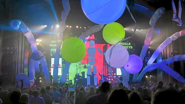 The Blue Man Group's giant beach balls stole the show.