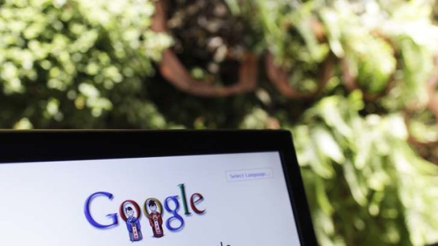 Australian authorities requested a record number of items published on Google late last year be removed, at the same time as its compliance with such requests plummeted to an all-time low
