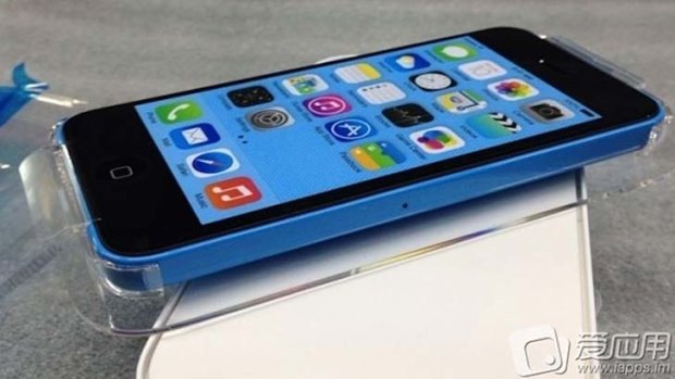 A leaked image claiming to be of the iPhone 5C in blue.