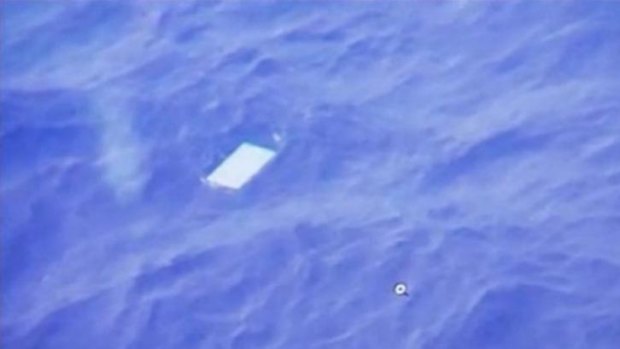 An object floating in the water was seen on a computer screen on board a Royal New Zealand Air Force plane searching for wreckage from Malaysia Airlines Flight MH370.