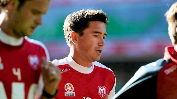Harry Kewell joins Melbourne Heart teammates for his first training session today.