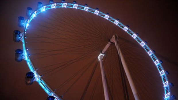 No date has been set for the reopening of the world's largest observation wheel following last week's breakdown.