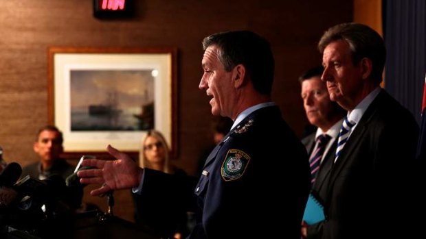 Need for action: NSW Premier Barry O'Farrell and Police Commissioner Andrew Scipione discussing alcohol related violence at NSW parliament.