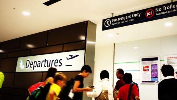 Travellers rejoice &#8230; air fares will stay low.