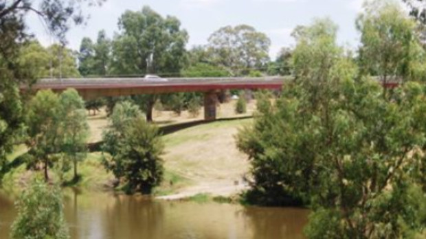 A photo of the Macquarie River near Dubbo. 