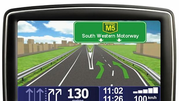 TomTom XL 340: carries features considered high end.