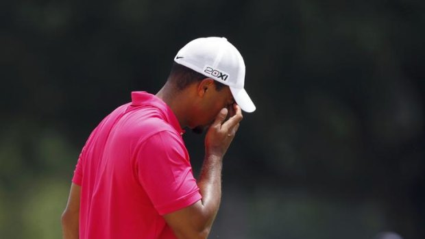 Bad day at the office ... Tiger Woods.