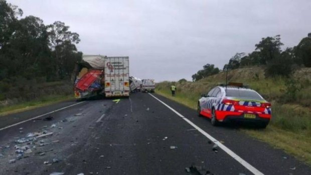A truck crash 25km north of Goulburn on the Hume Highway had traffic at a standstill on Wednesday morning.