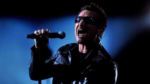 U2 Bono.