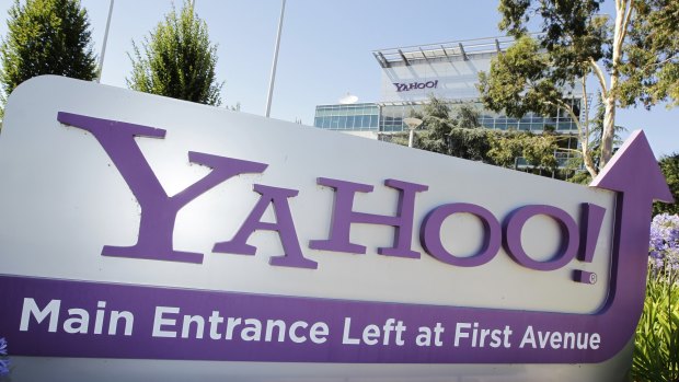 Yahoo will make encrypted connections standard by January for all its Mail users with 2048-bit digital keys.