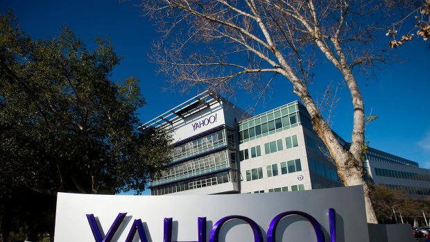 Verizon may announce the purchase of Yahoo this week.