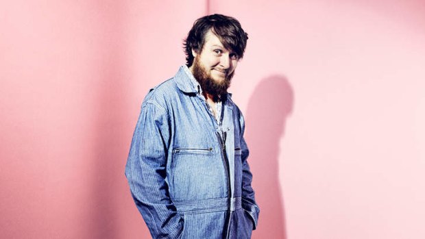 Tim Key's oddball show is set in part to Russian '60s lounge music.