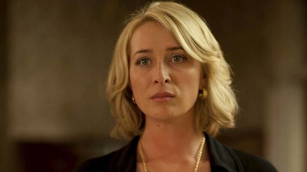 Asher Keddie playing Ita Buttrose in Paper Giants.