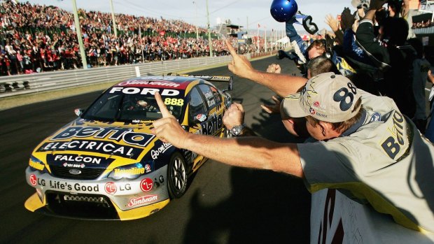 Craig Lowndes wins in2006.