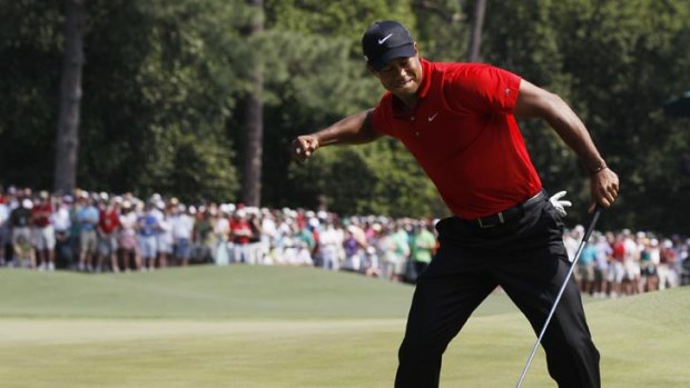 Tiger Woods charges into the lead at the US Masters.