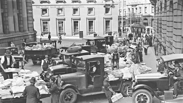 Delivery lorries outside the old Fairfax building on Hunter and O'Connell Streets, before the publishing company moved to Broadway in 1955.