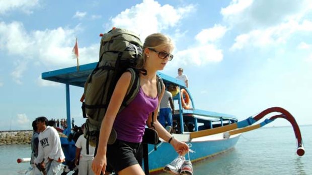 Traveller or tourist? Better labels might be 'explorer' and 'relaxer'.