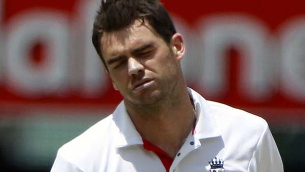 England's James Anderson has voiced his frustration on Twitter at his team's delayed flight.
