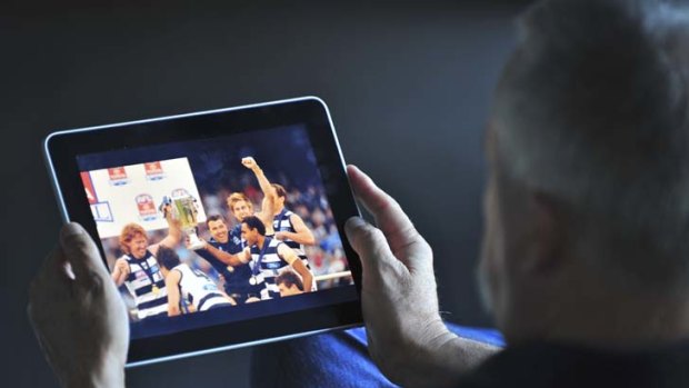 Australia's biggest sporting codes are pushing the government to change copyright law for live broadcasts.